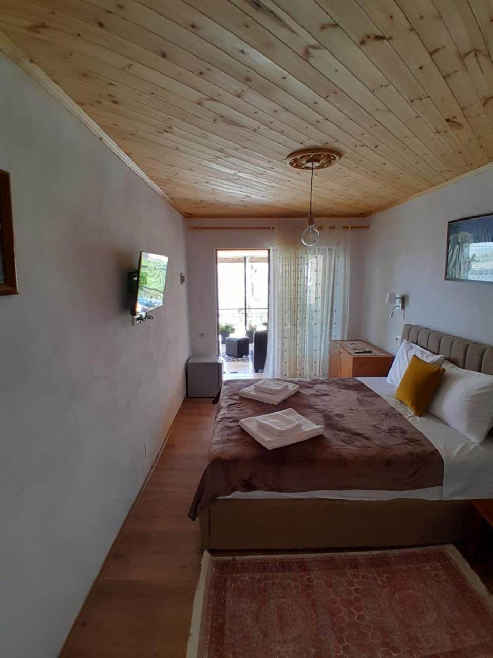 Guest House Ejona Gjirokastër 외부 사진