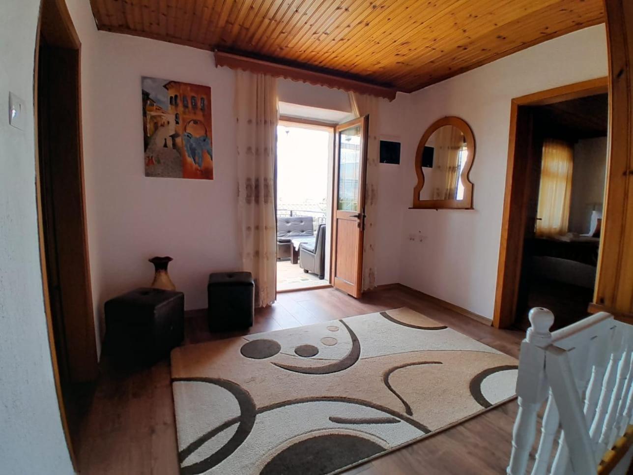 Guest House Ejona Gjirokastër 외부 사진
